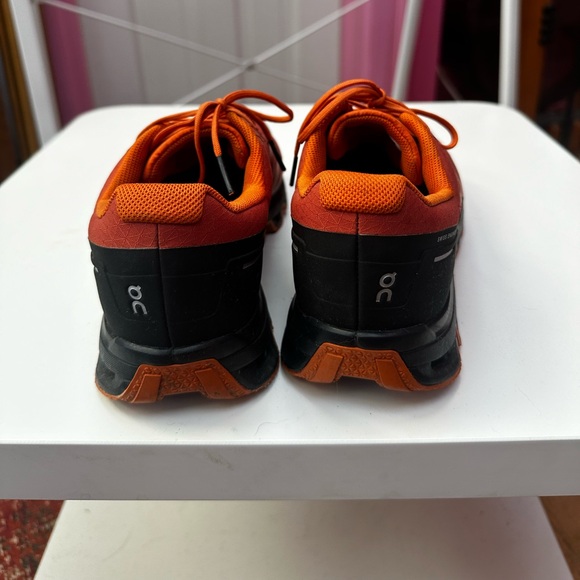 On Running Cloud venture Waterproof Hiking Running Shoe - Picture 3 of 8